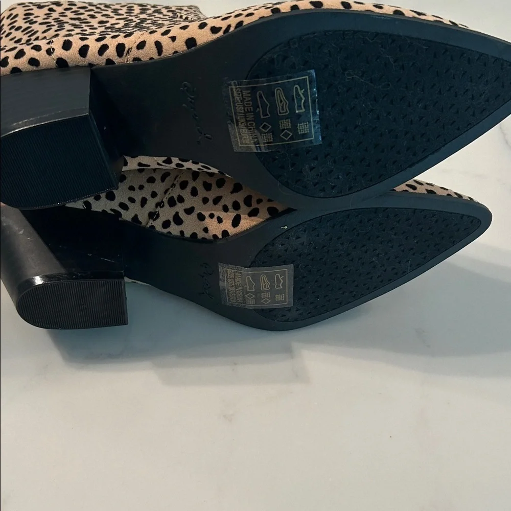 Qupid Tan and Black Spotted Ankle Boots